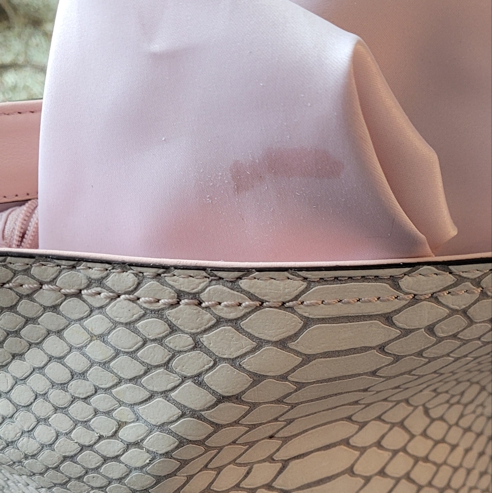 Barely used coach python handbag - Picture 9 of 16